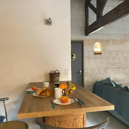 Maison D'eau Hébergement de vacances *